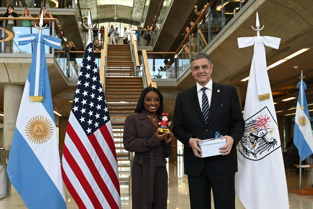 Simone Biles llegó a Buenos Aires para dictar una charla motivacional