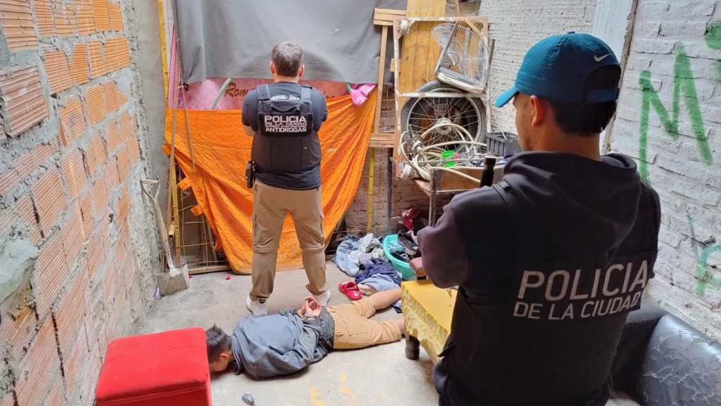 Cae “El Clan Villalba”: seis detenidos en un operativo antidroga en la Villa&nbsp;1-11-14