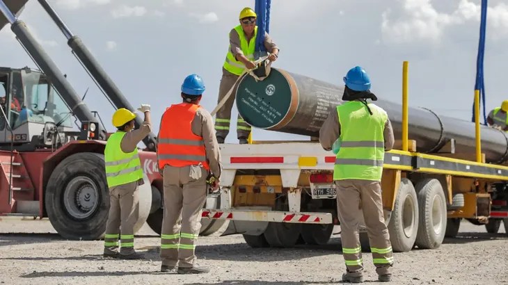 Weretilneck marca el rumbo productivo: Río Negro forma 500 trabajadores para el desarrollo del gas y el petróleo