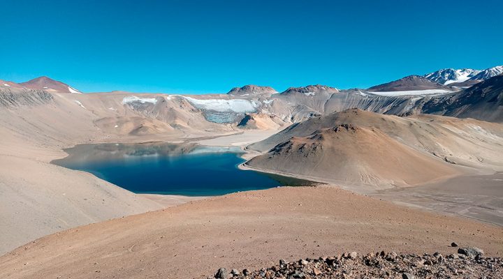 Detectaron actividad geotérmica en un volcán de La Rioja que era considerado extinto