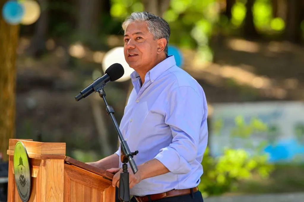 Neuquén empieza a saldar injusticias históricas: Figueroa inauguró la llegada del gas a la comunidad Antiñir Pilquiñan 