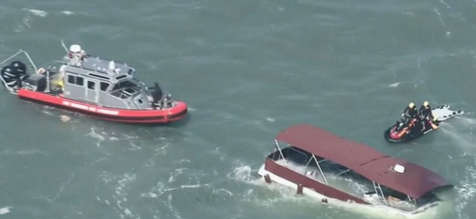 Tragedia en la bahía de San Francisco: se hundió una embarcación con 20 personas cerca de Alcatraz y suspendieron la búsqueda de tres desaparecidos